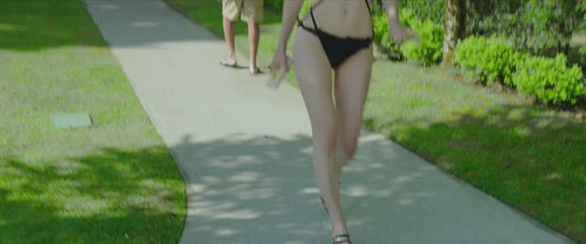 alexandra daddario bikini jiggling gif