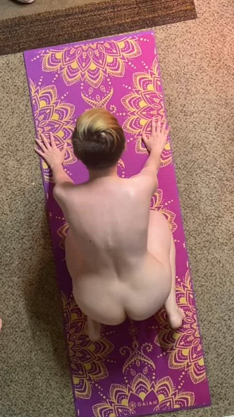alexacrush amateur athletic nude nudity onlyfans petite sport yoga gif