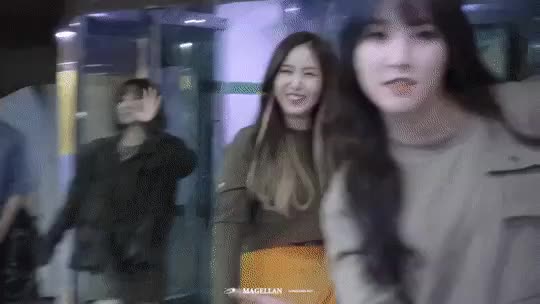 Eunha got jealous that her fansite was filming Yuju