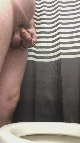 Uncut pissing and dribbling [m]