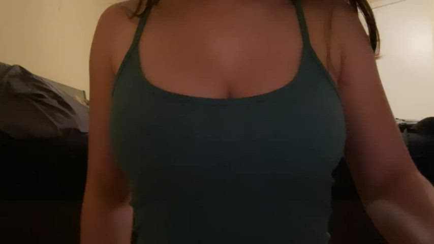 amateur big tits natural tits titty drop gif