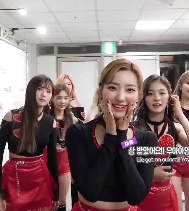 181227 [FM 1-24] 프로미스나인 (fromis 9) - AAA 비하인드 29