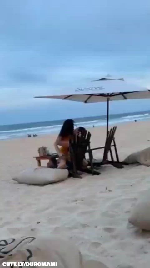 amateur beach exhibitionist public riding slut trashy trashy boners r/caughtpublic