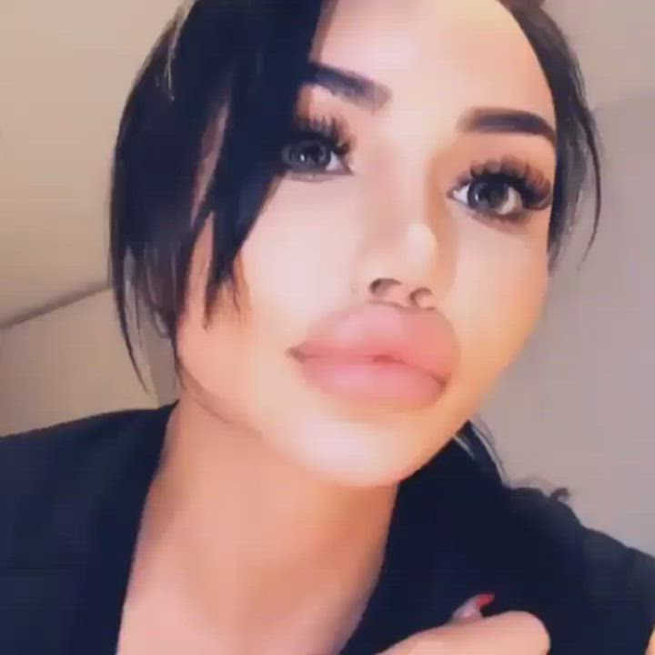 Lips Lipstick Sucking gif