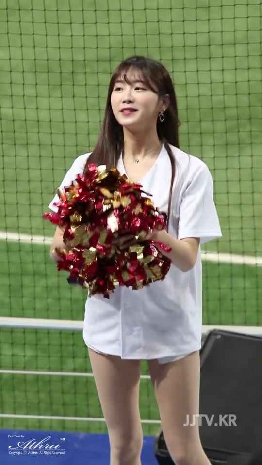 치어리더 안지현 (Cheerleader Ahn Ji Hyun) 짧은 반바지 짤티비 - JJTV.KR