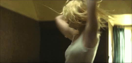 Elle Fanning - 'Teen Spirits'