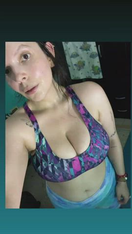 Big Tits Costa Rican Fitness gif