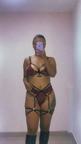 colombian ebony latina model sensual webcam gif