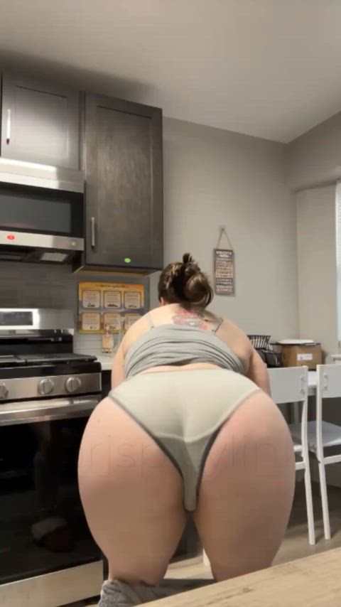 Wifebutt says goodmorning