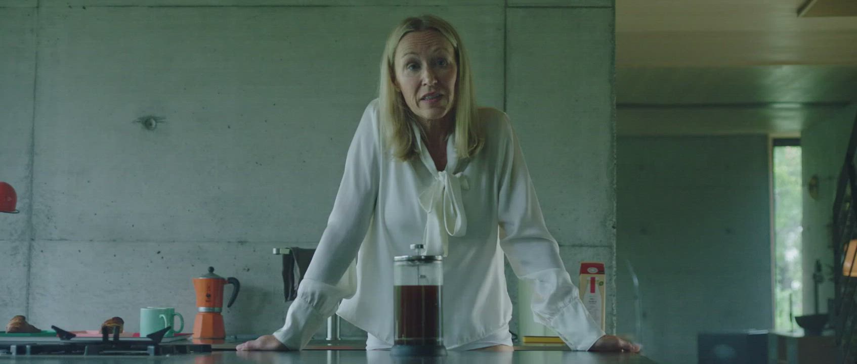 Coffee? (Trine Wiggen - Pørni S01E01 (NO2021))