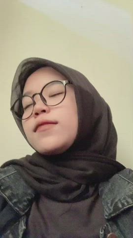 Ahegao Cute Hijab Muslim gif