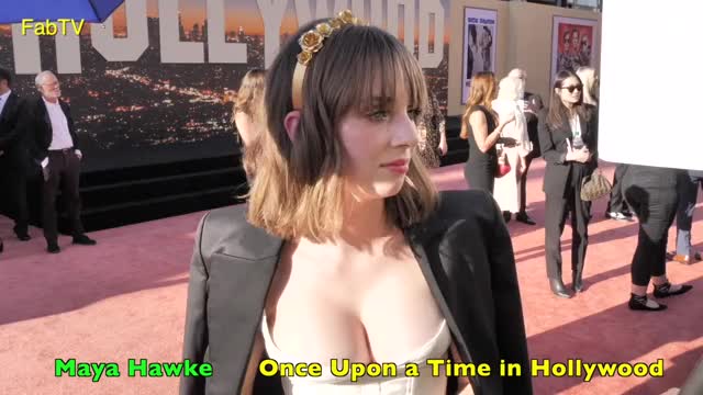 Maya Hawke (2)