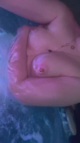Naked in the hot tub showing you my body