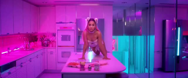 Ariana Grande - 7 rings thefappeningblog.com