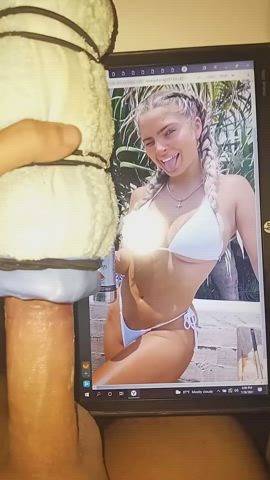 Beautiful Beach Babe fucktrib ? Homemade Fleshlight