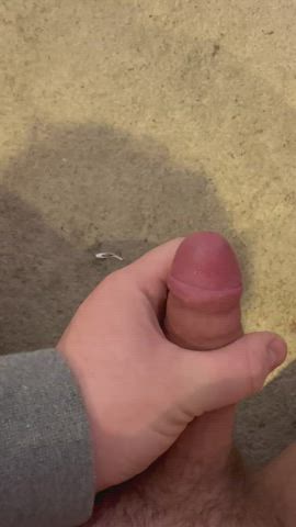 Made this bitch cum from a vibrator