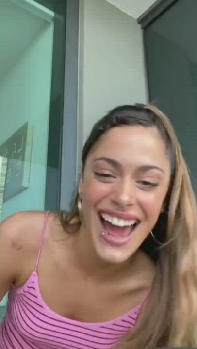 Argentinian Babe Pretty gif