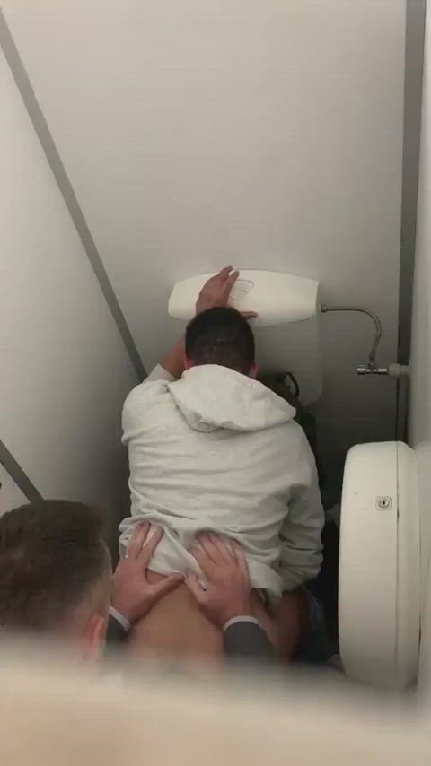 airplane anal bathroom fuck jock public standing doggy toilet doggy style r/caughtpublic