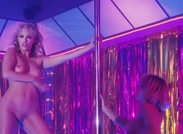 Elizabeth Berkley Rena Riffel Showgirls