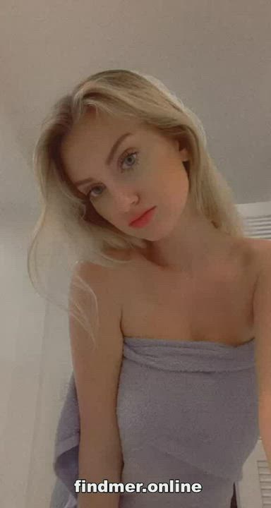 Amateur Bathroom Big Tits Blonde German Girls Teen TikTok Tits Titty Drop UK USA