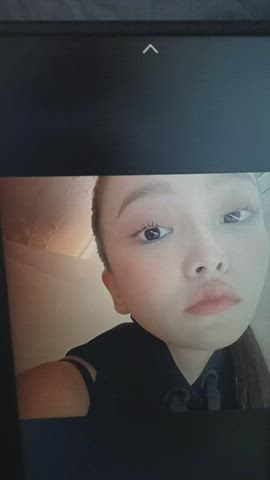 Cum on Yeri´s beautiful face