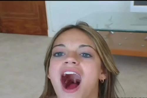 A Very Big Mouthfulls (Cassie) (4)