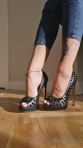 feet feet fetish foot fetish high heels shoes tease gif