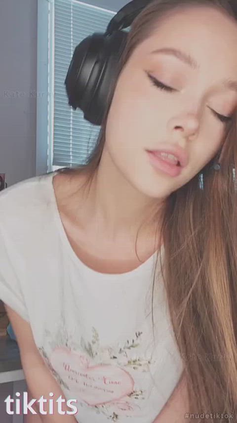 brunette cute dancing small tits solo striptease teen tight ass tiktok r/tiktits