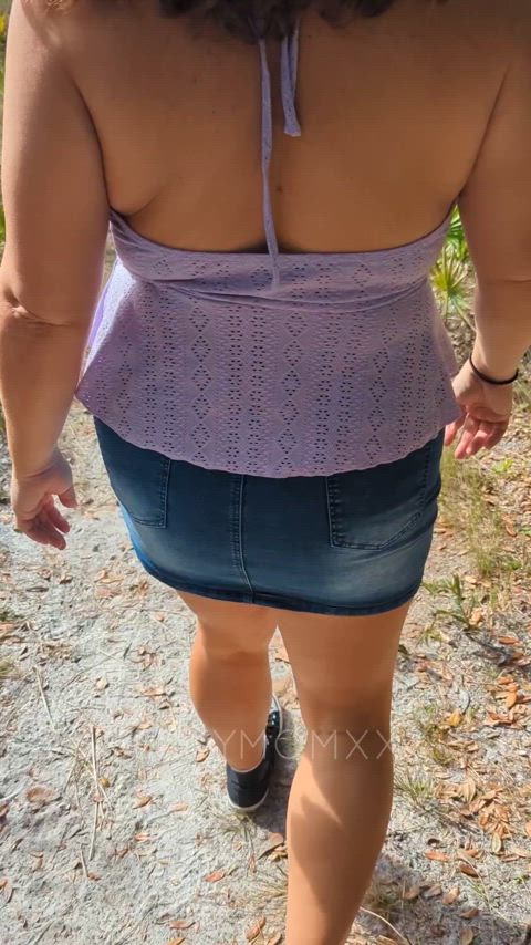 Dared to expose myself on the trail [F]