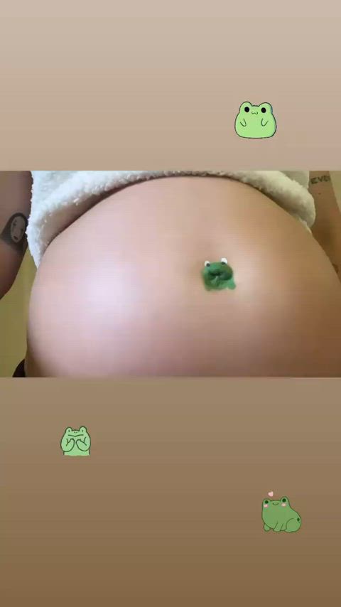 halsey pregnant belly gif