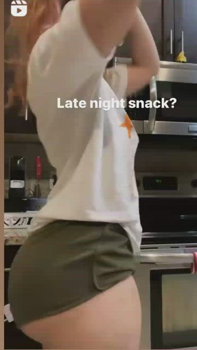 Booty Bubble Butt Cute Thick White Girl gif