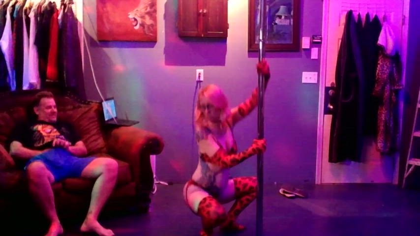 amateur blonde homemade lapdance milf pole dance sex gif