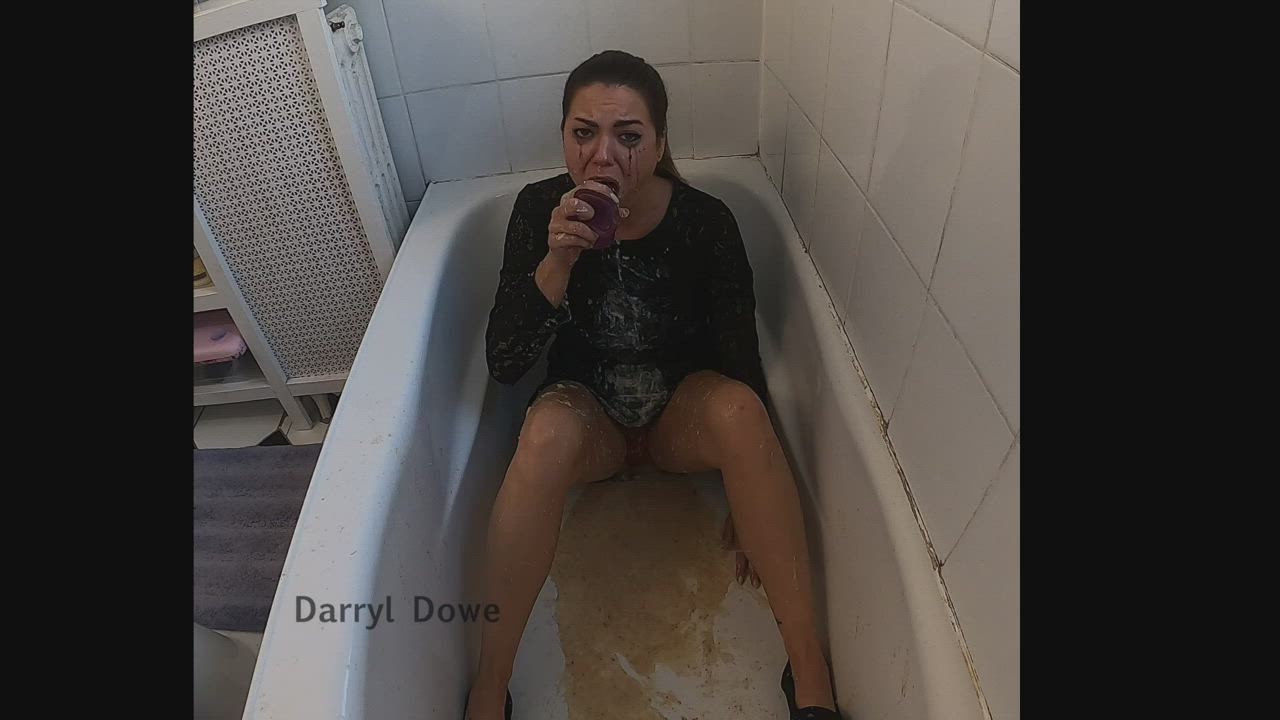 Bathtub Brunette Solo gif