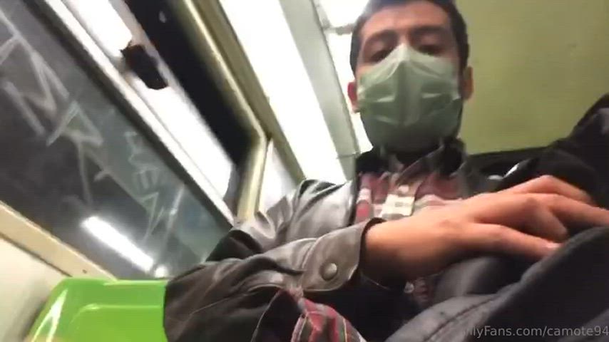 Being jerked off in the metro in Mexico City 