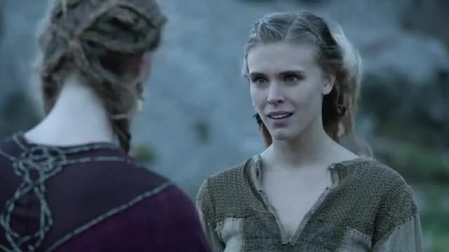 Gaia Weiss in Vikings (Zebvison)