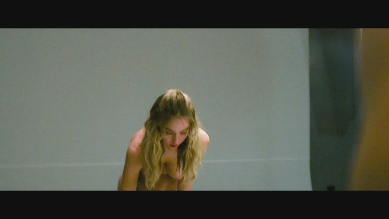 Boobs Natural Tits Sydney Sweeney gif