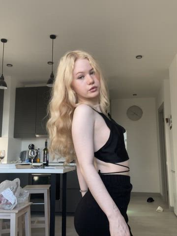 ass blonde onlyfans tits gif