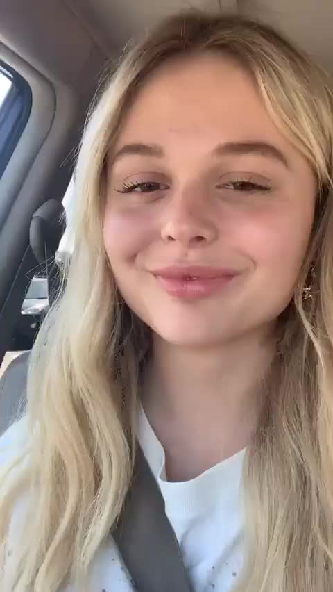 Emily Alyn Lind