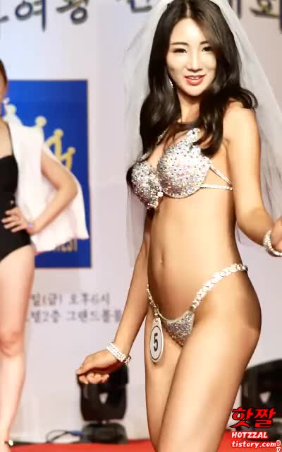 KOREAN BIKINI (2)