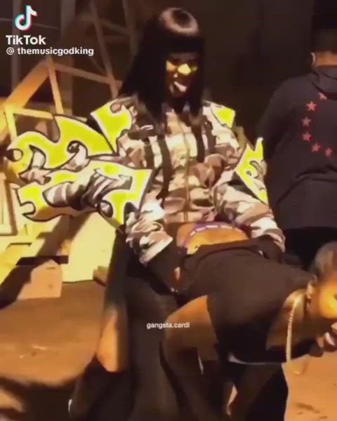 Cardi b Ass tribbing her friend