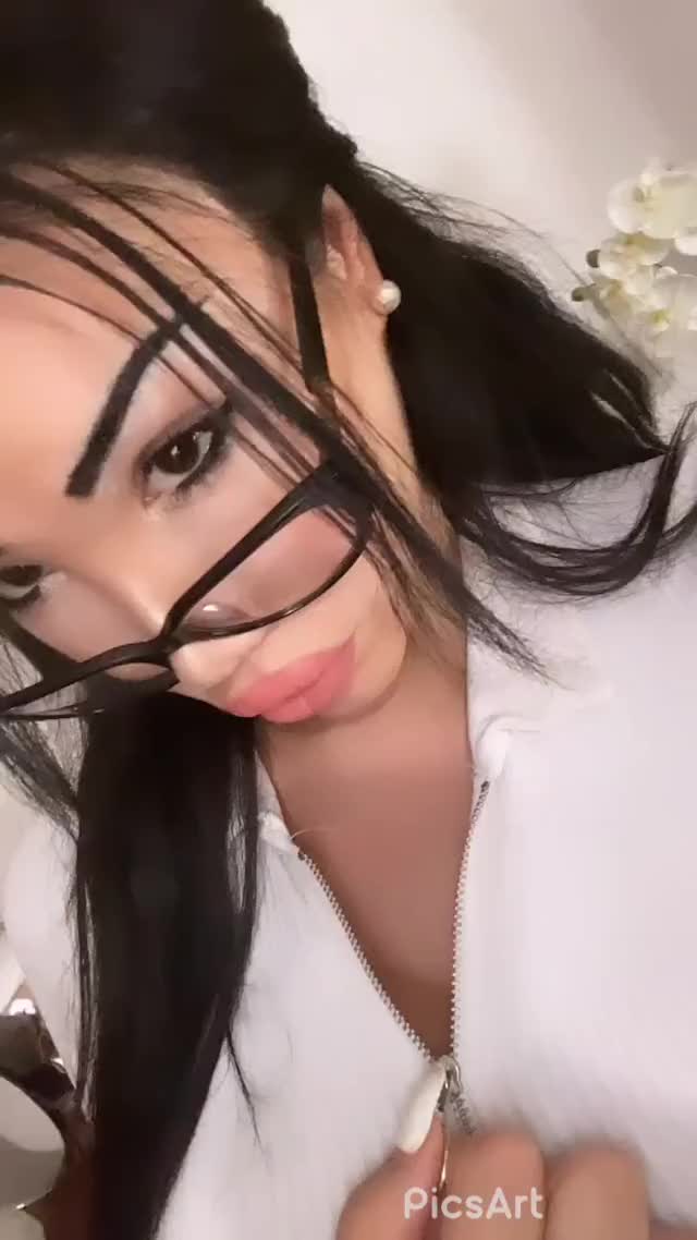 SluttySecretary