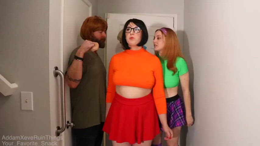 First look at Scoob Doo Your Wife - cumming Halloween 😈