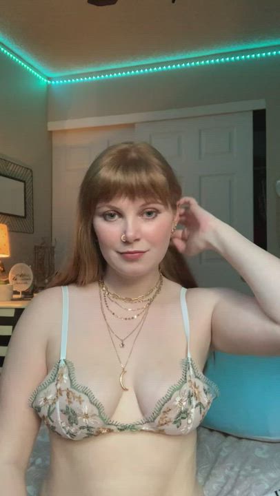 Boobs Bra Natural Tits Redhead Titty Drop gif