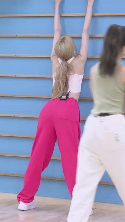 bubble butt celebrity korean gif