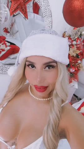 big tits blonde camsoda emily cutie latina saliva spit tits webcam gif