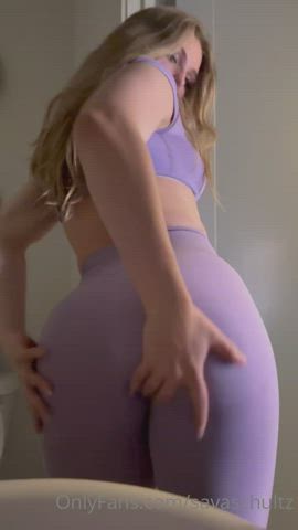 amateur ass ass spread big ass blonde onlyfans spanking spreading teen gif