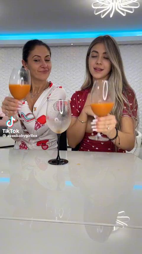 IAmAvaSmith - More tiktok flash vids on my TT likes (juanmomo45)