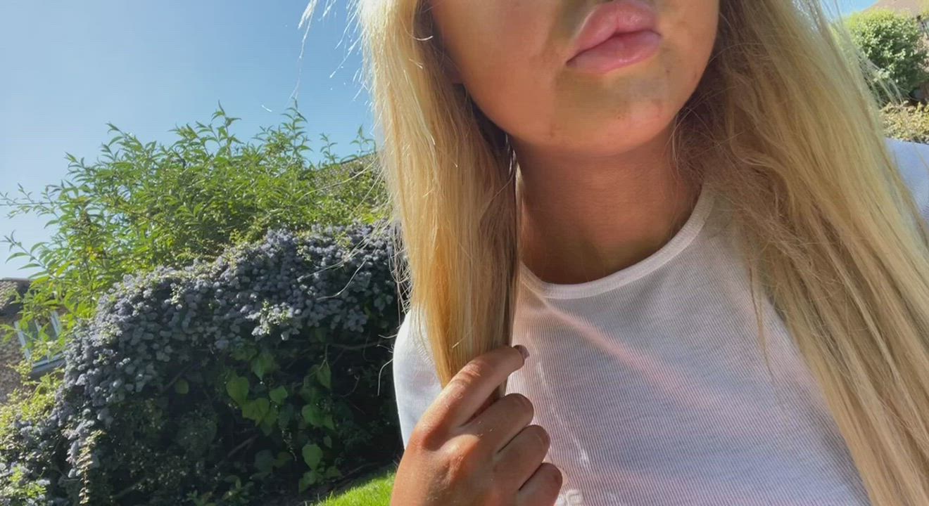 It was so warm today in ireland I just had to take my boobs out a the park!! ?