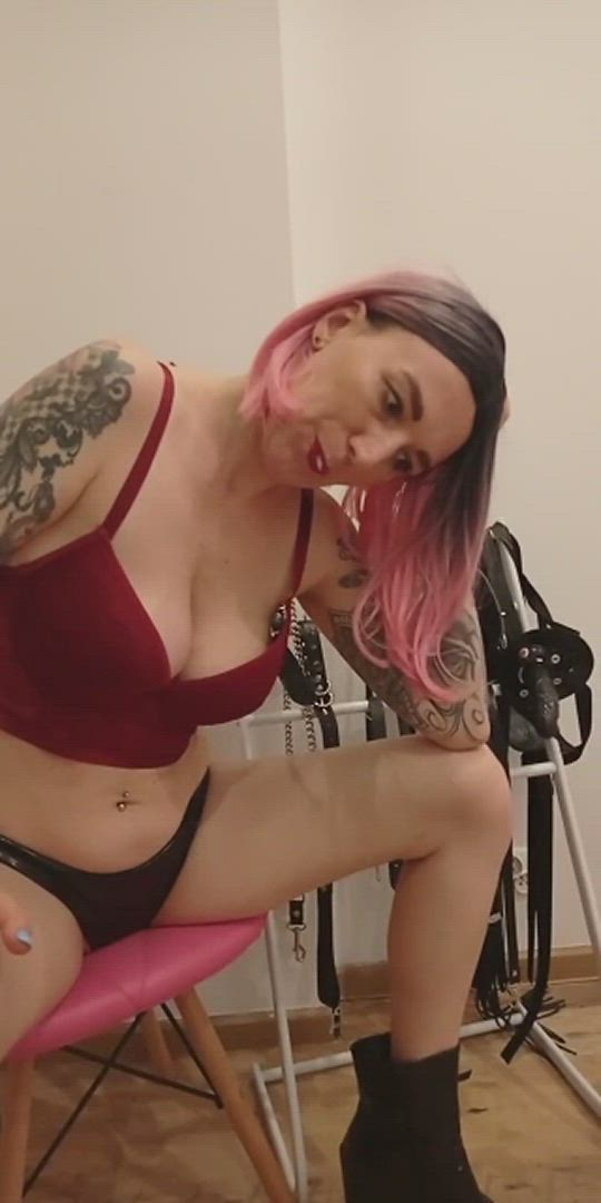 Spit Femdom Domme Dominatrix Fetish OnlyFans gif