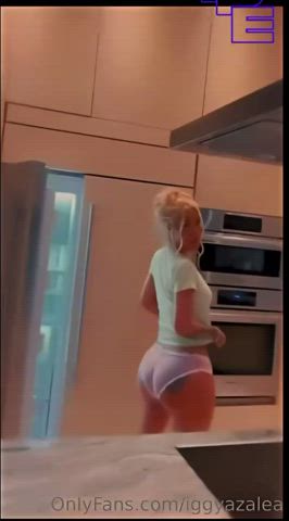 iggy azalea milf onlyfans gif